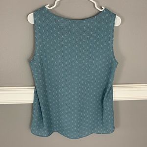 LOFT Tops - Loft Blue Pattern Sleeveless Tank Top LOFT Tops - Loft Blue Pattern Sleeveless Tank Top